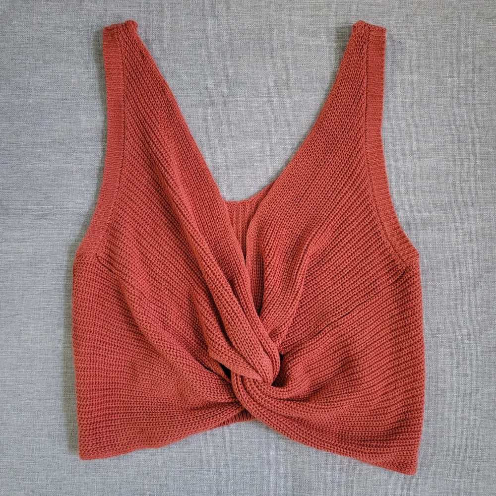 Women's Lulus Lets Get Away Knit Twist Back Tank Top Rust Red Size Large - Picture 4 of 9